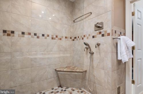 1331 Argyll Dr, Arnold MD  21012-2102 exterior