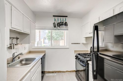 8027 Wolff St, Westminster, CO 80031-4348