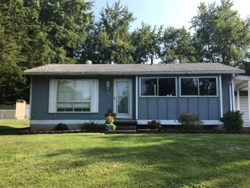 517 Kellogg St, Pittsfield, IL 62363-1013