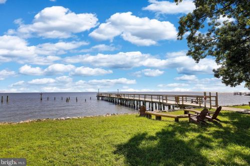 4722 Girton Ave, Shady Side MD 20764-9602 exterior