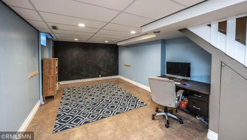 2437 Hillside Rd, Saint Paul MN  55110-5535 exterior