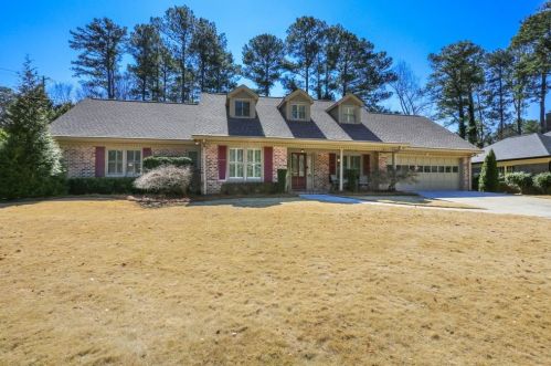 2855 Glade Springs Dr, Atlanta, GA 30345-4029