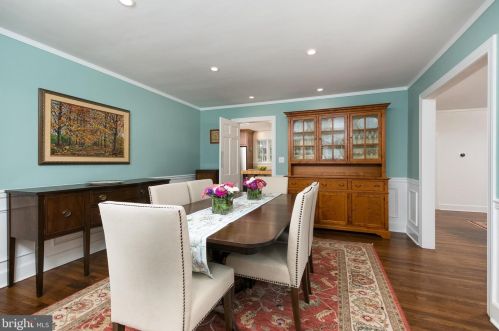 37 Ridgeview Rd, Princeton NJ  08540-7666 exterior