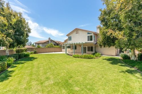 926 Essex Rd, San Dimas, CA 91773-3751