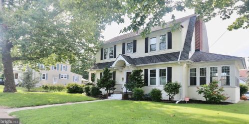 232 Holly Ave, Pitman NJ  08071-1257 exterior