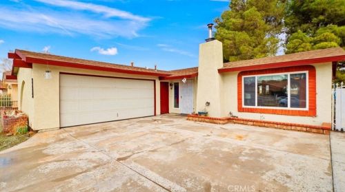 14676 Cool Glen Dr, Helendale, CA 92342-7752