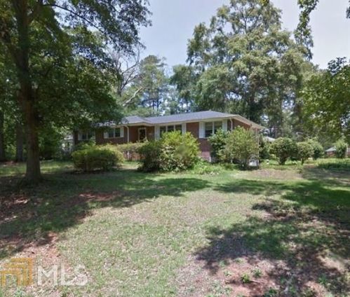119 Country Club Dr, Forsyth, GA 31029-3126