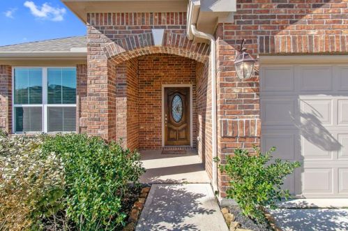643 Oak Circle Dr, Conroe, TX 77301-3167