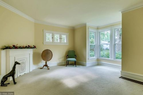 2689 8th Ave, Saint Paul MN  55109-3130 exterior