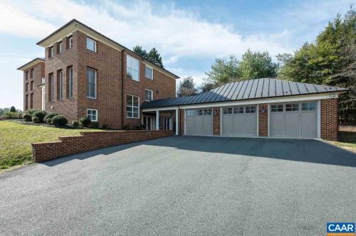 236 Rookwood Dr, Charlottesville, VA 22903-4644