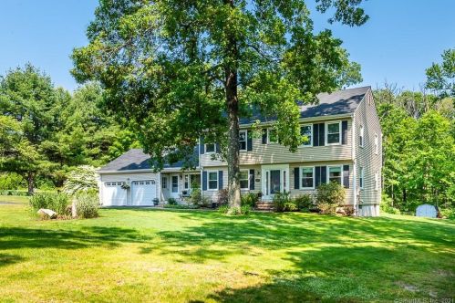25 Apple Ln, Colchester, CT 06415-2600