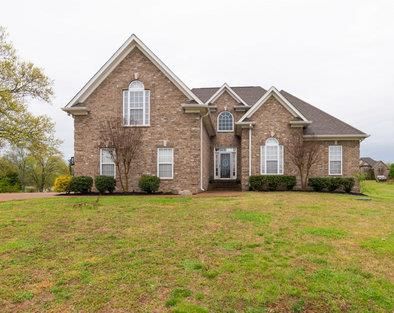 914 Thany Ct, Lebanon, TN 37087-6557