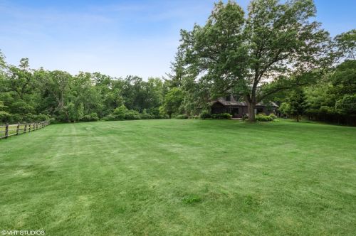 16421 Whipple Rd, Sycamore IL  60178-8807 exterior