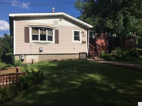 206 2nd St, Scanlon, MN 55720-1710