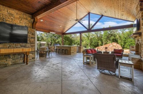 2117 Fairway Acres Dr, Argyle TX 76226-9536 exterior