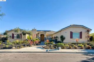 9468 Blessing Dr, Pleasanton, CA 94588-4604
