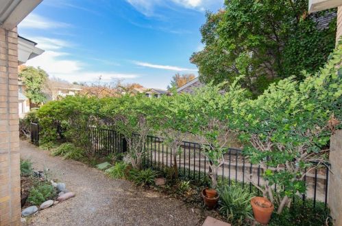 2970 Country Place Cir, Carrollton TX  75006-4789 exterior