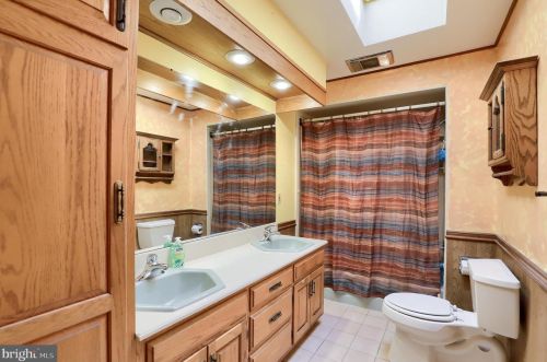 325 Ross St, Lancaster PA  17602-1941 exterior