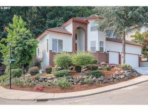 13070 Woodshire Ln, Portland, OR 97223-1764