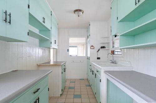 2687 Gardenia St, Honolulu HI  96816-3503 exterior