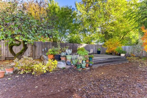 729 Dora St, Ukiah CA  95482-6341 exterior