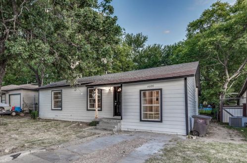 4020 Forbes St, Fort Worth TX  76105-4964 exterior