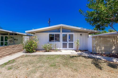 1129 Vermont Ave, Anaheim CA  92802-1825 exterior