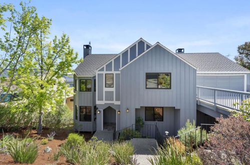 125 Bay View Dr, San Carlos, CA 94070-1672