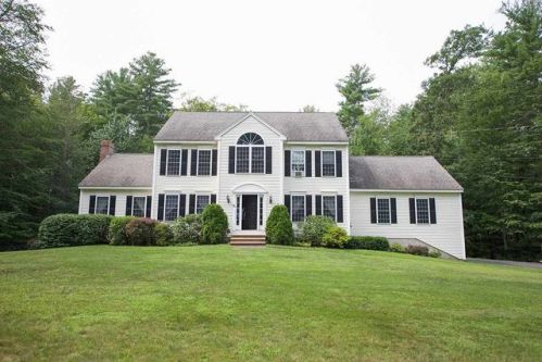 26 Celeste Ter, Sandown, NH 03873-2041