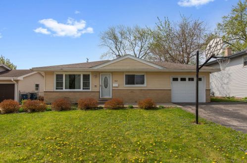 709 Wrightwood Ave, Addison, IL 60101-3235