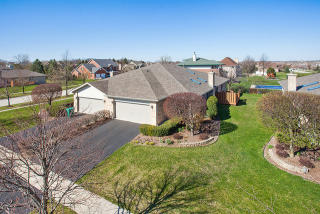 1288 Baileys Crossing Dr, Lemont, IL 60439-8536