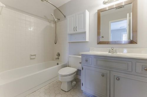866 Lenox Oaks Cir, Atlanta GA  30324-2839 exterior