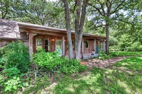 158 Edmonson Ranch Rd, Mcdade, TX 78650-5059