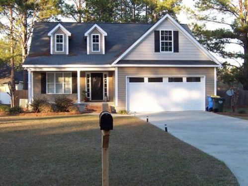 827 48th St, Tifton, GA 31794-1565