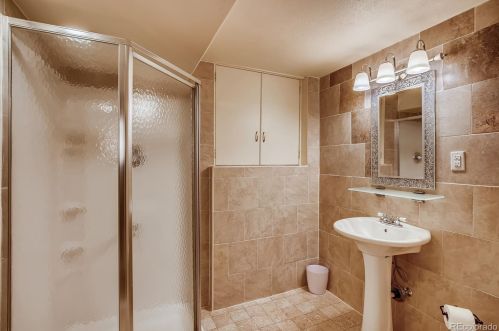 21172 Ida Ave, Denver CO 80015-3304 exterior