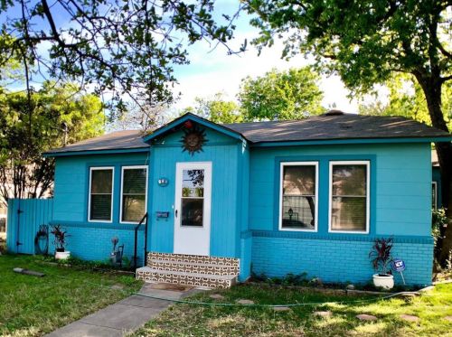 905 54th St, Austin TX  78751-1705 exterior