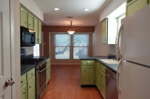6411 Earlyway Dr, Austin, TX 78749-1631