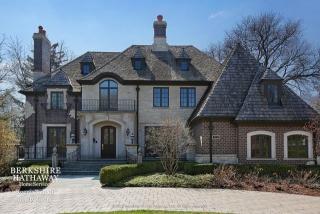 312 7th St, Oak Brook, IL 60521-4617