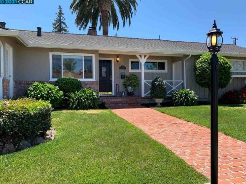 4068 Poplar Ave, Concord, CA 94521-1032