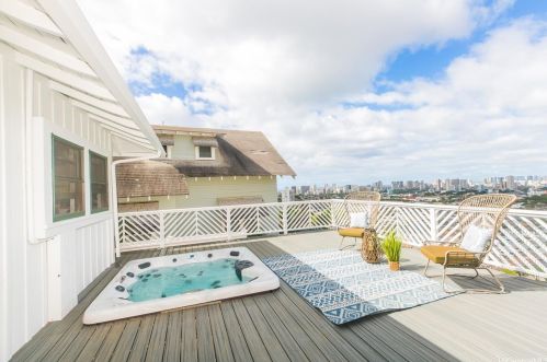 1341 Highview Pl, Honolulu HI  96816-3273 exterior