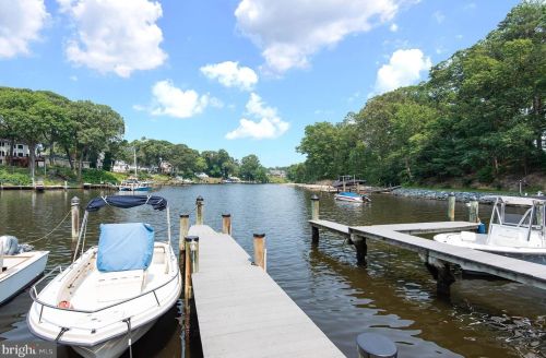 255 Lower Magothy Beach Rd, Severna Park MD  21146-2118 exterior