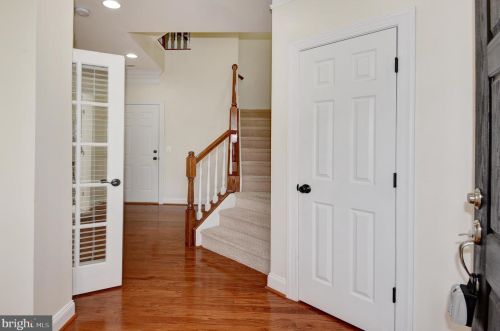 15918 Greymill Manor Dr, Haymarket, VA 20169-4925