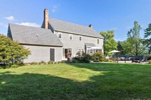 25 Brittany Ct, Cheshire, CT 06410-3749