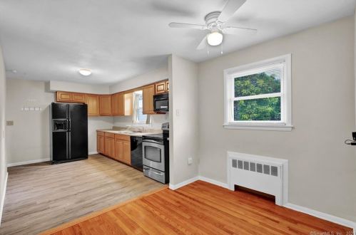 70 Griffin Rd, Wapping CT  06074-1212 exterior