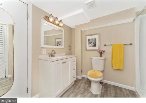 6819 Vale Summit Ln, Middletown MD  21769-6637 exterior