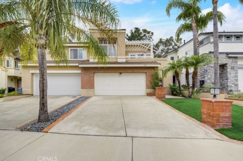 949 Lone Pine Ln, Anaheim CA  92808-2309 exterior