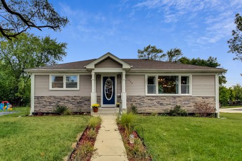 253 North End Ave, Elmhurst, IL 60126-1371