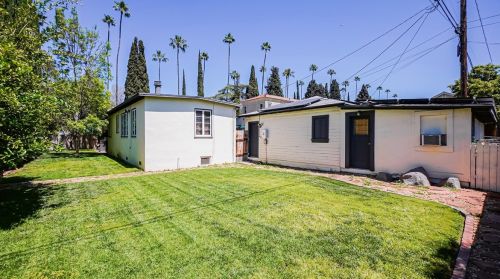 3580 Larchwood Pl, Riverside CA  92506-1236 exterior