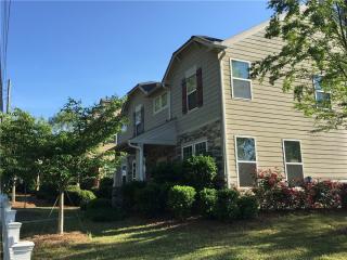 1234 King Springs Ct, Smyrna GA  30080-5516 exterior