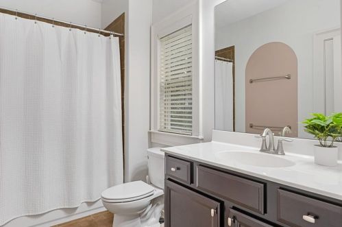 2113 Elvan Cir, Atlanta GA  30317-1307 exterior